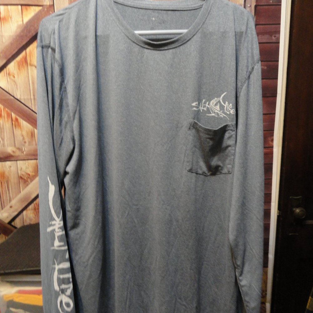 Salt Life Spell out sleeve Pocket Nautical compass on back Long sleeve T